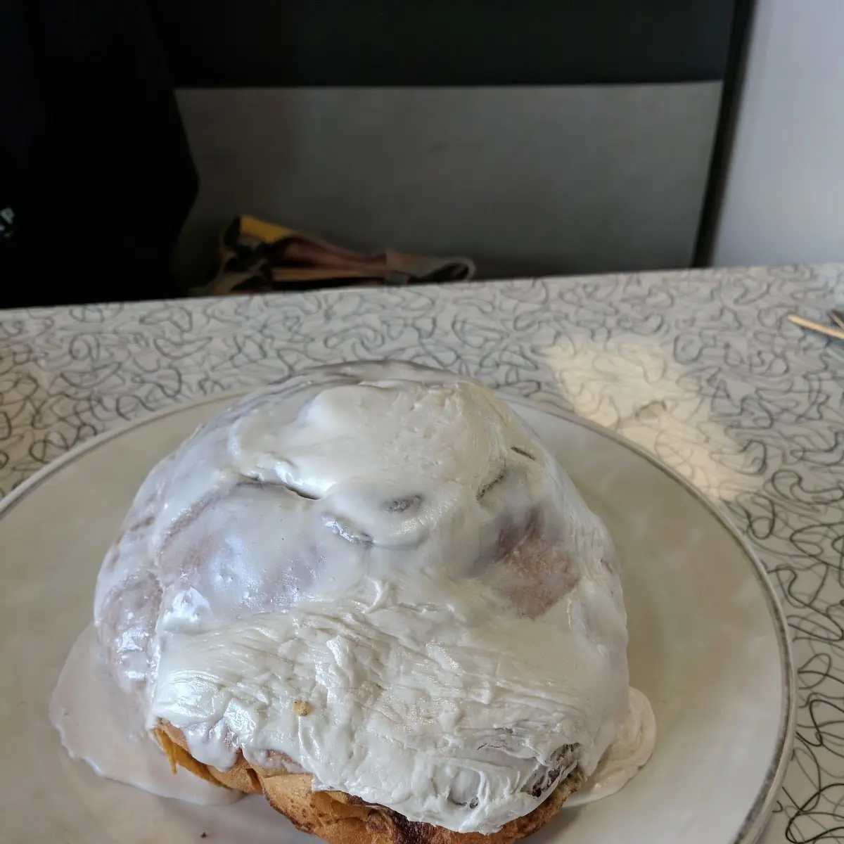 Large Cinnamon Roll