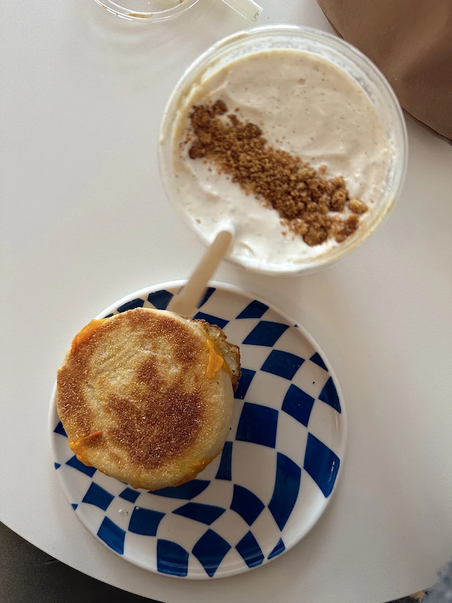 English Muffin & Chipotle