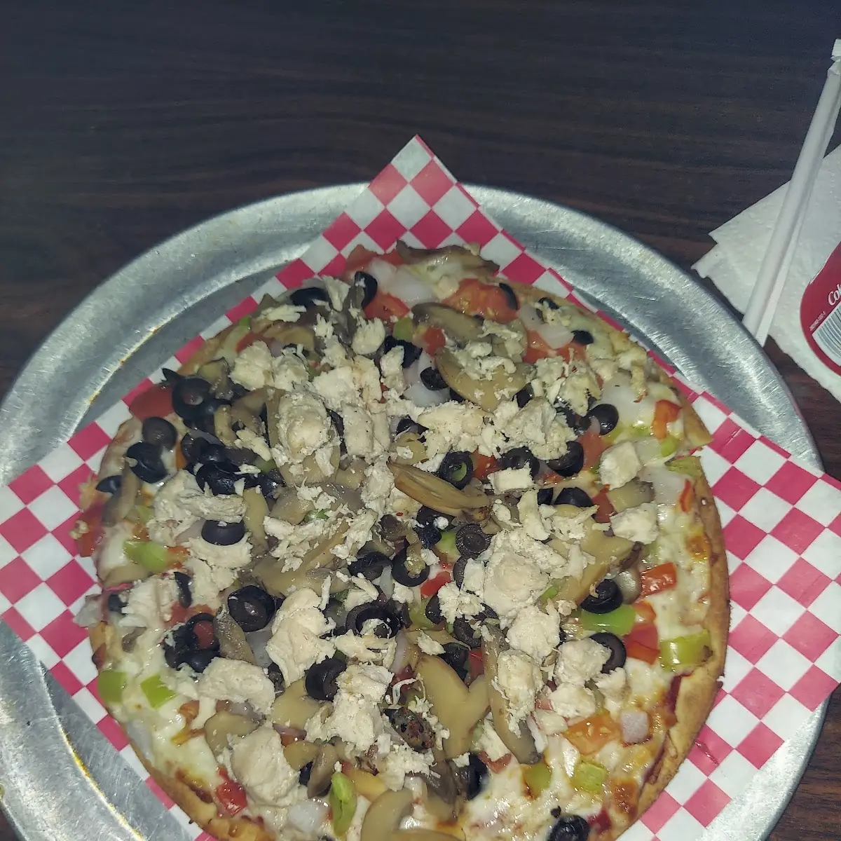 Pizza Personal De Pollo Y Vegetales
