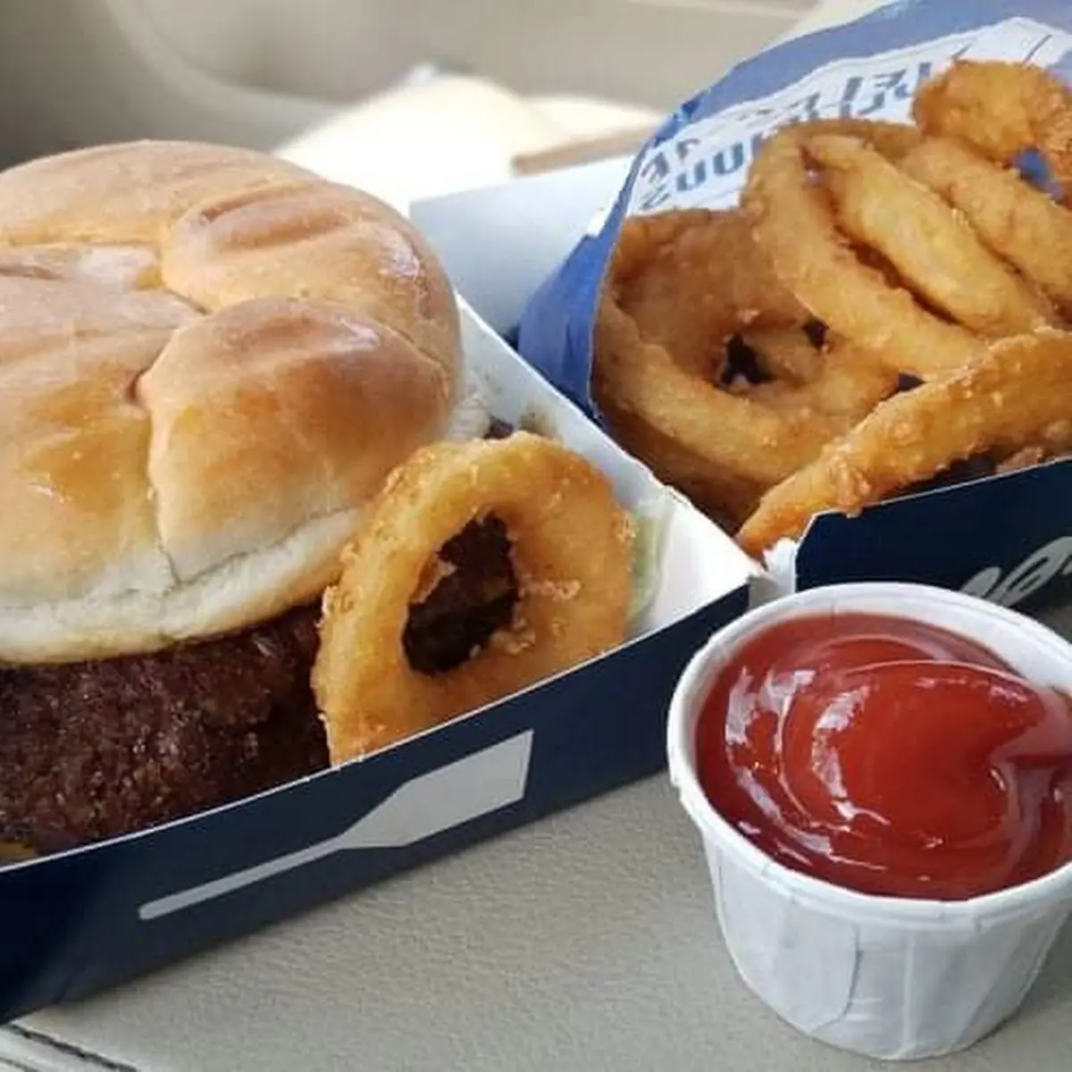 Double Deluxe Cheeseburger Combo Onion Rings