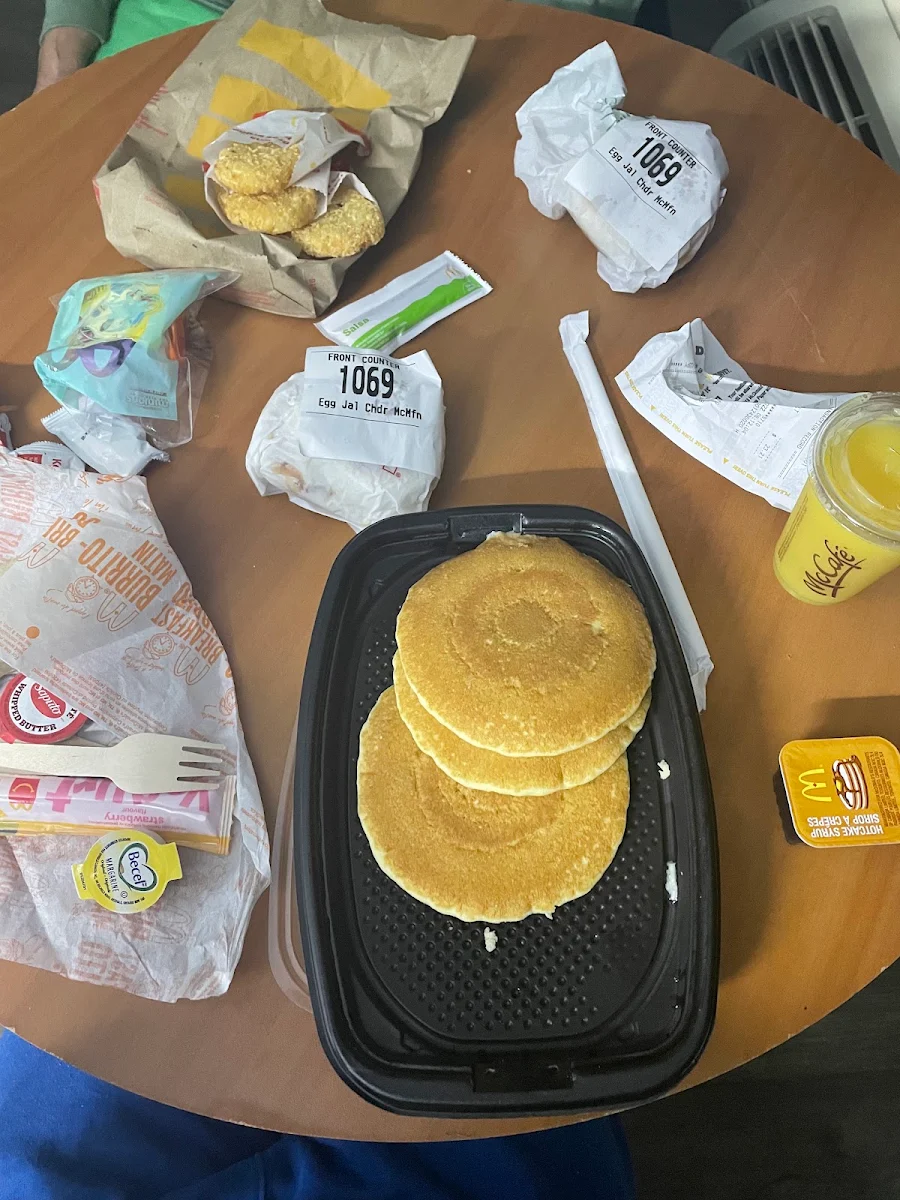 Hotcakes Happy Meal