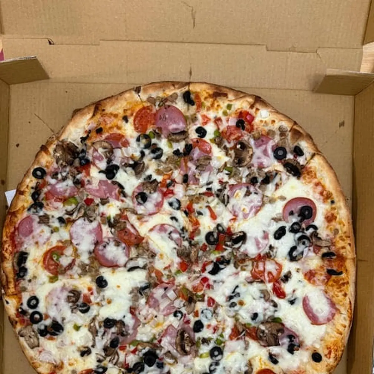 18 Supreme Pizza