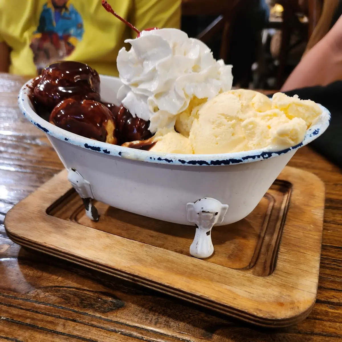 Chocolate Cream Puff Bath