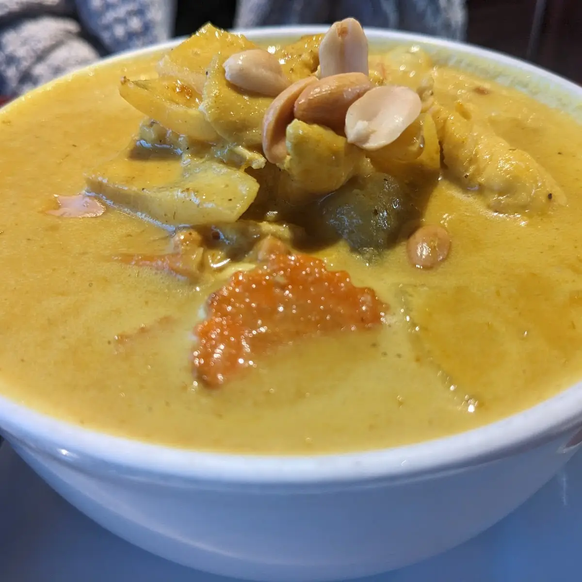 Chicken Pad Thai and Chicken Red Curry