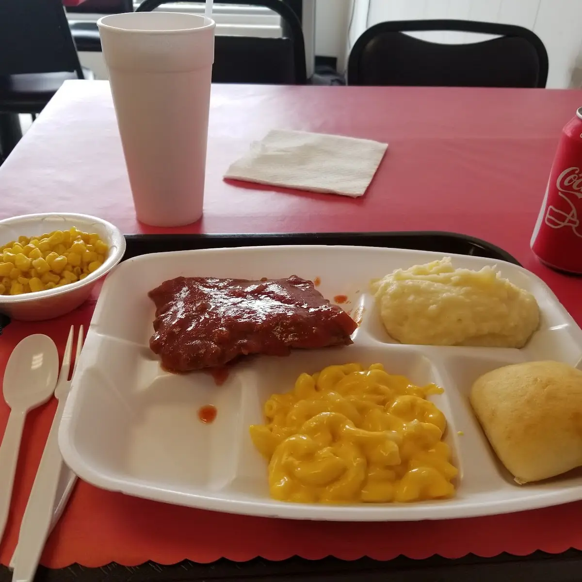 Meatloaf Mashed Potoes Green Beans Corn and Roll