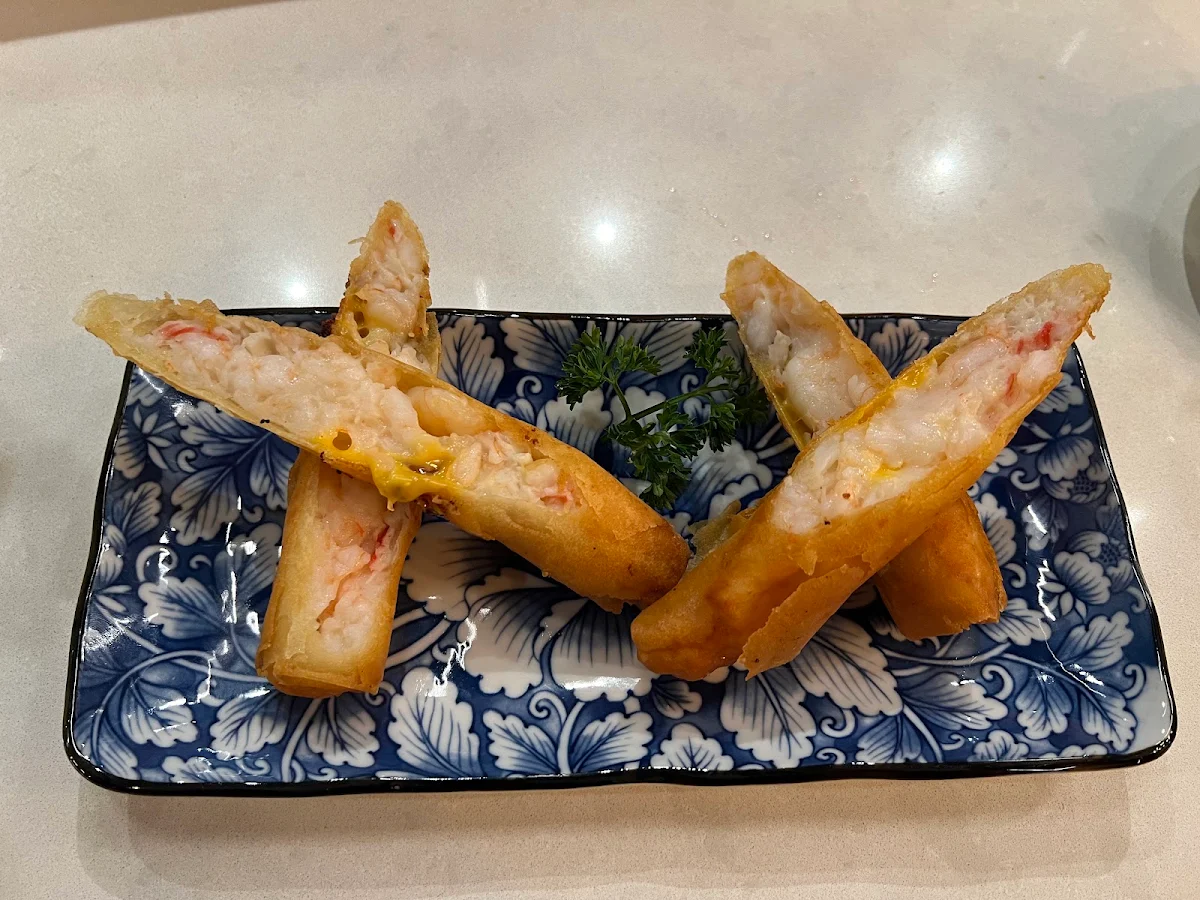 Spring Roll with Prawn and Cheese