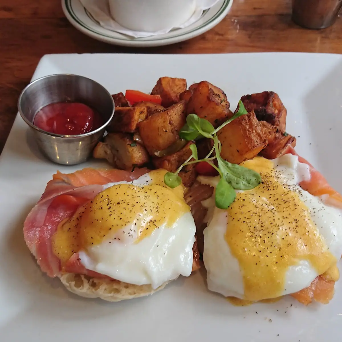 Smoked Salmon Benedict