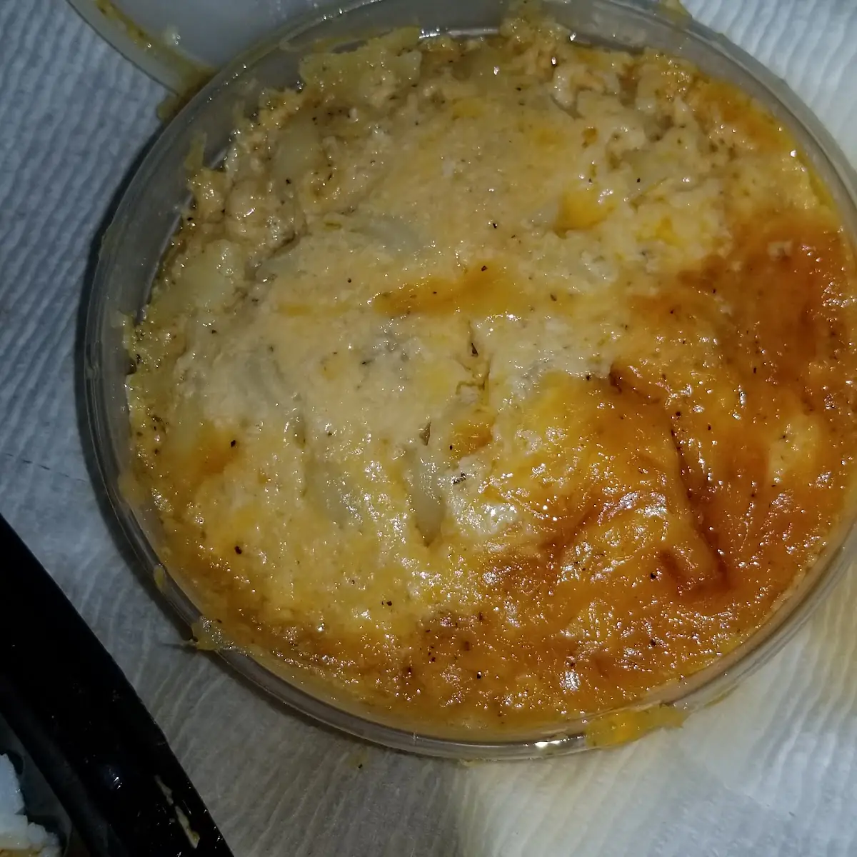 STONE-GROUND CHEDDA CHEESE GRITS