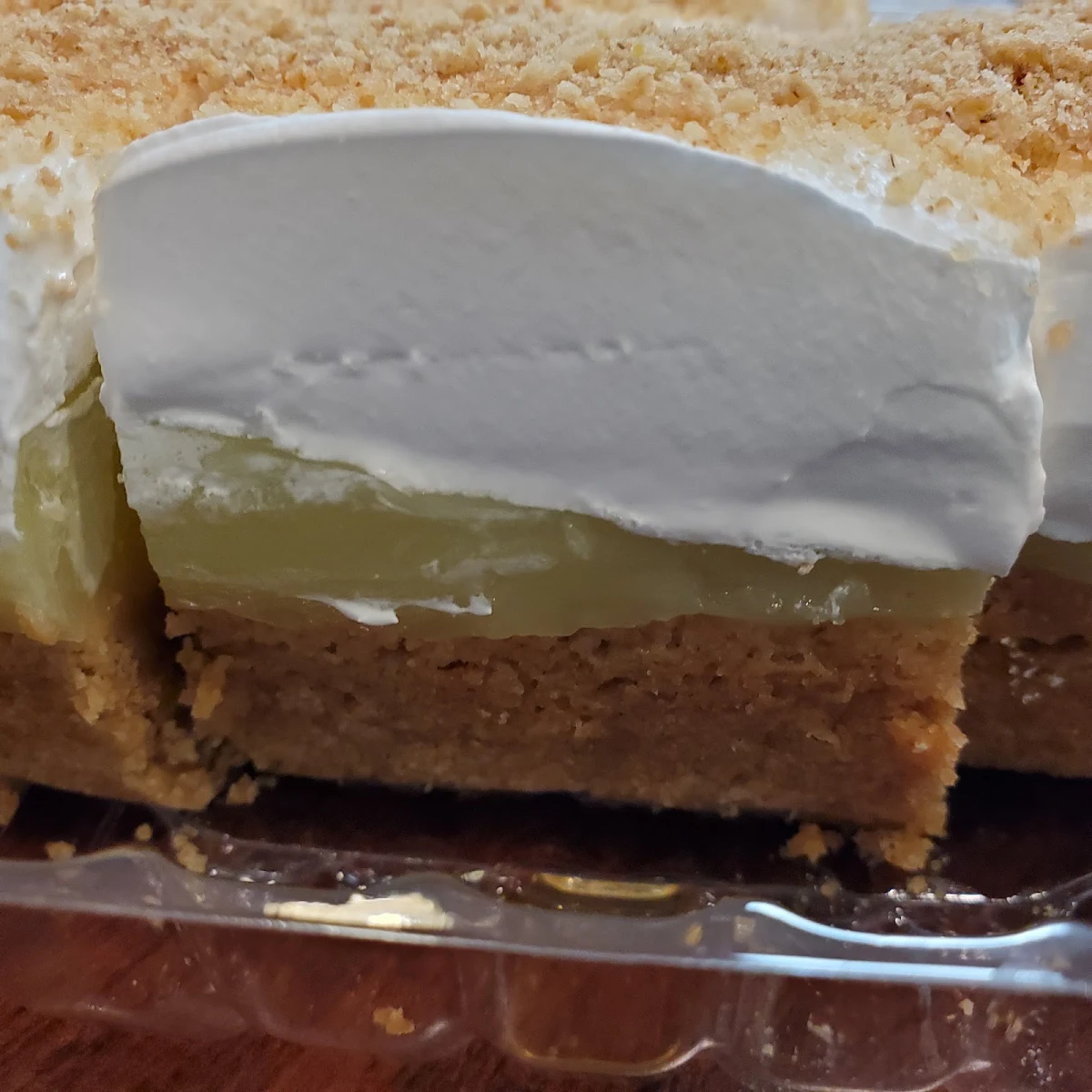 Lemon Meringue Square