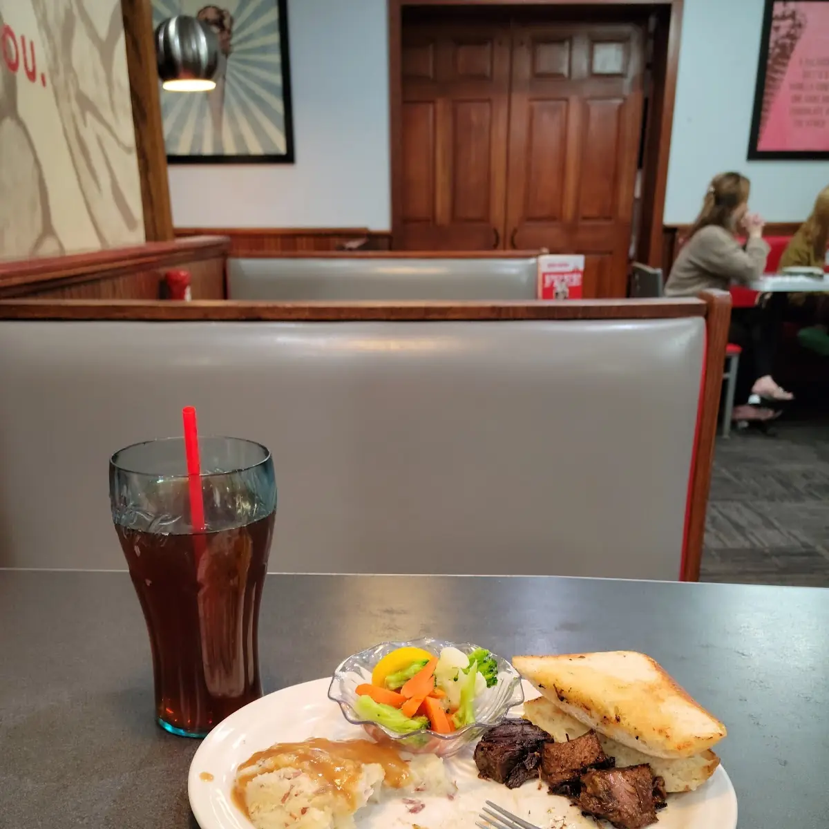 Beef Brisket with Mashed Red Potatoes and Mixed Vegetables