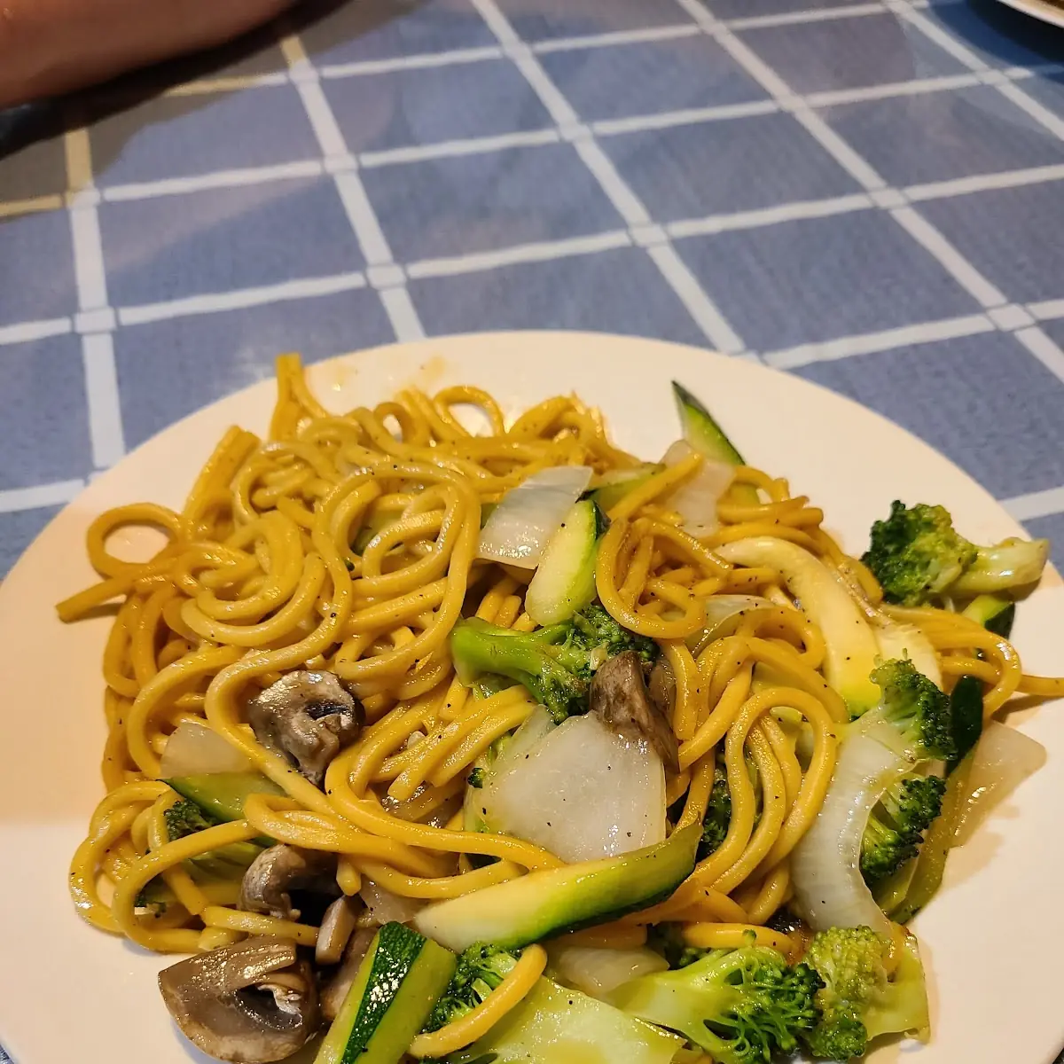 Vegetable Lo Mein
