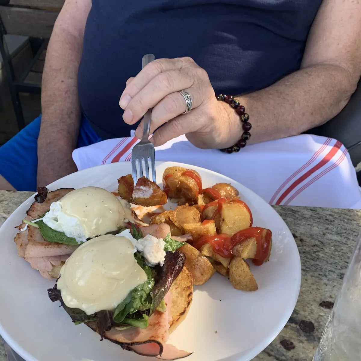 Eggs Benedict