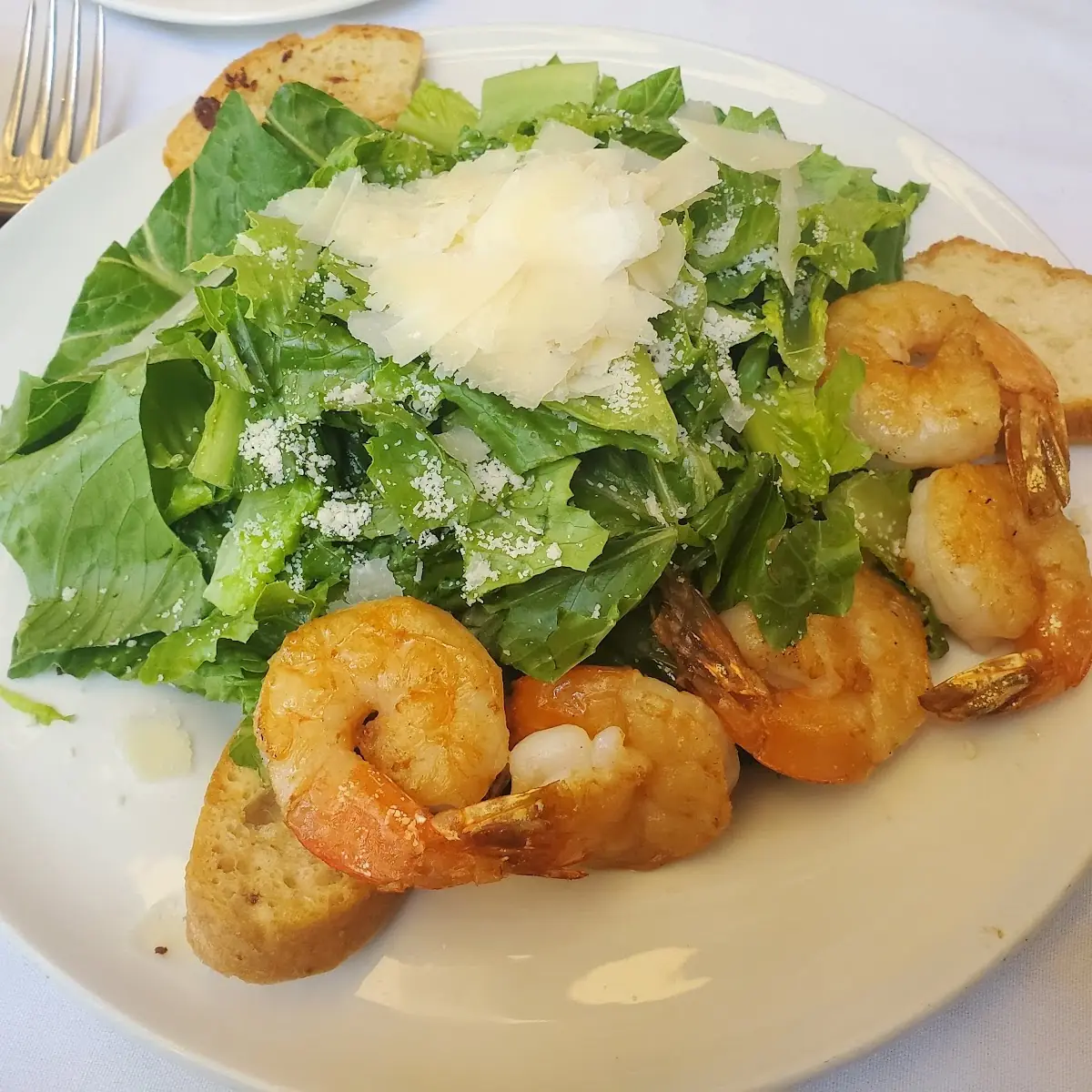 Cesar Salad with Shrimp Scampi