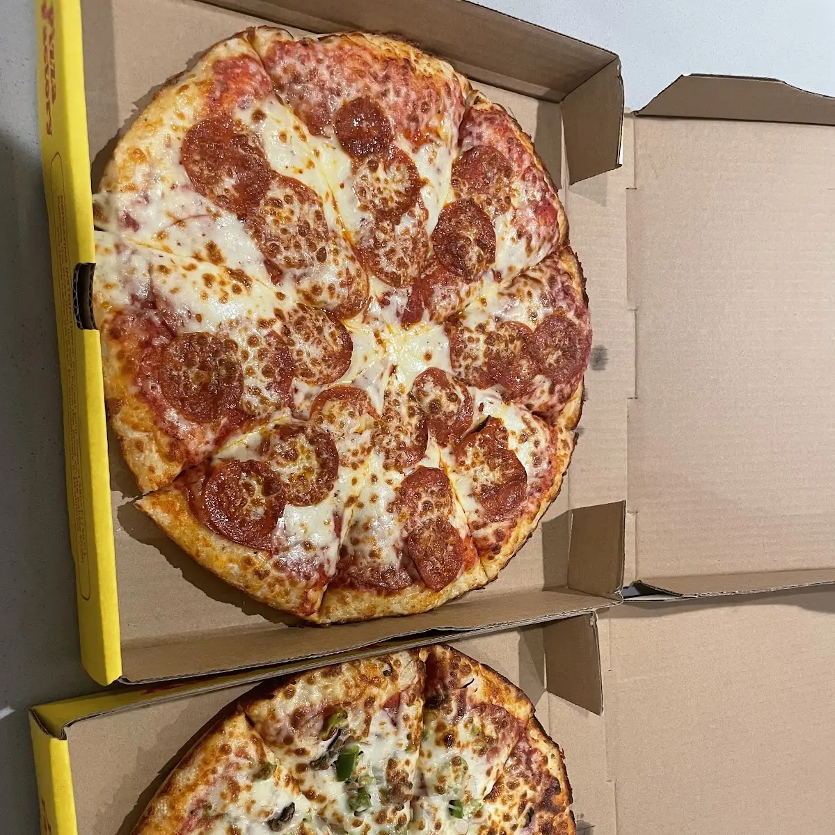 Highlights, Pizza Factory