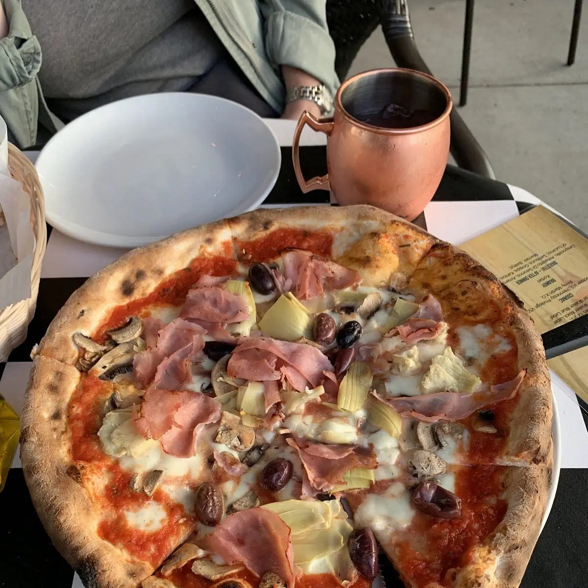Capriciossa Pizza