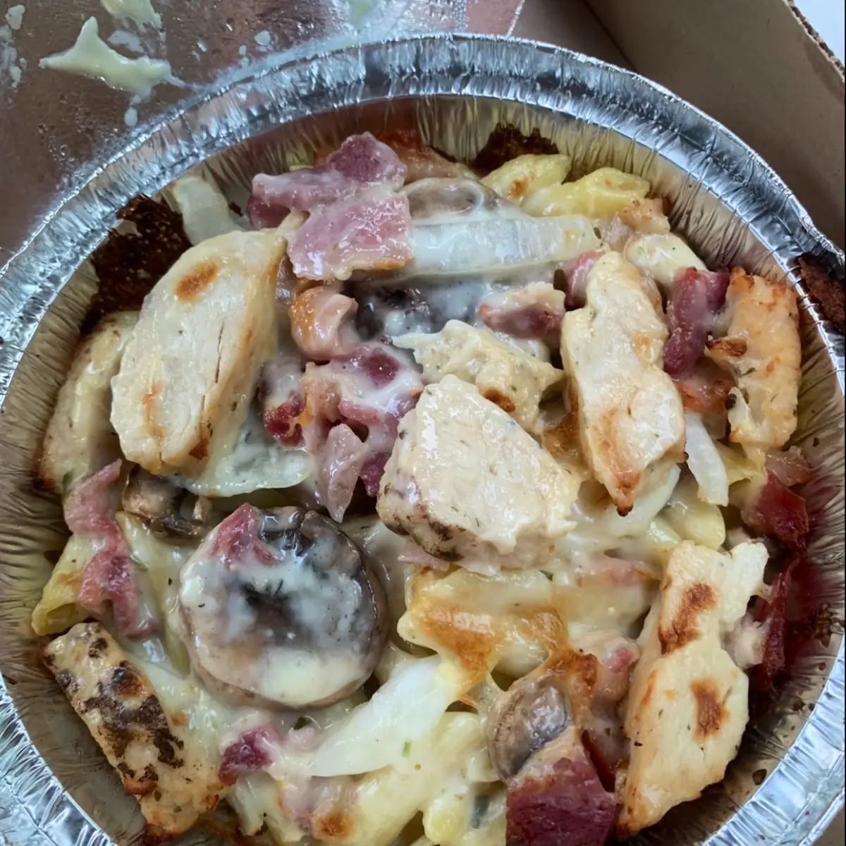 Chicken Alfredo Pasta Carbonara