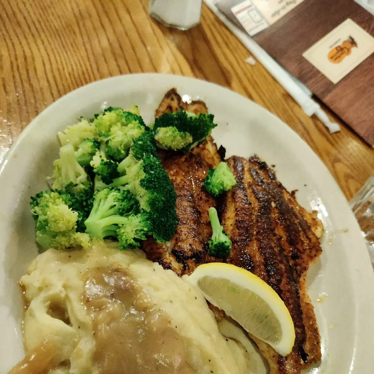 Smokehouse Grilled Chicken & Mashed Potatoes