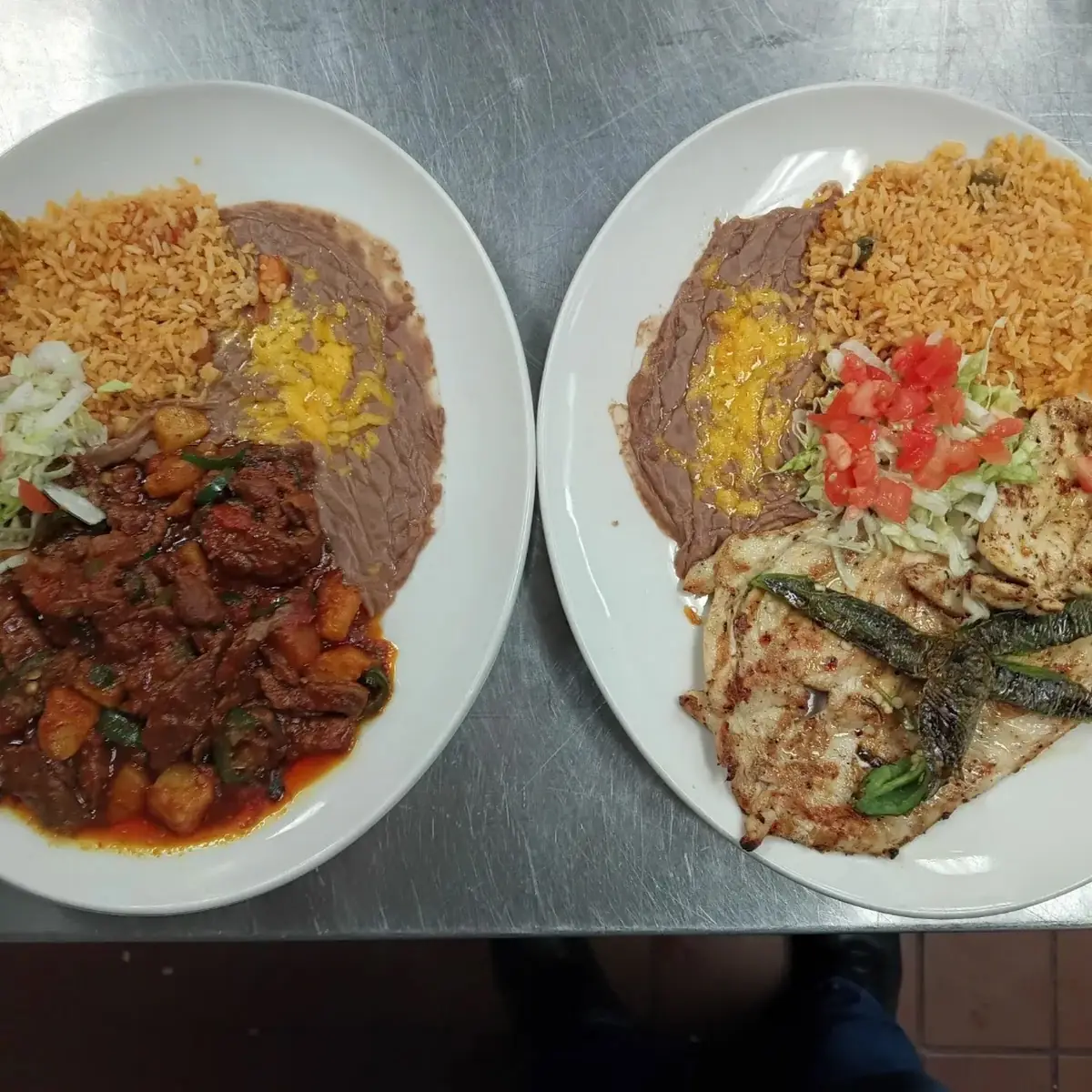 Pollo Asado Y Steak Ranchero