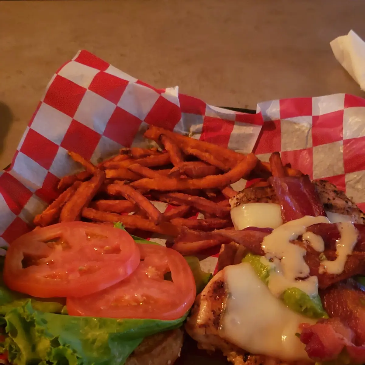Queso Bacon Burger