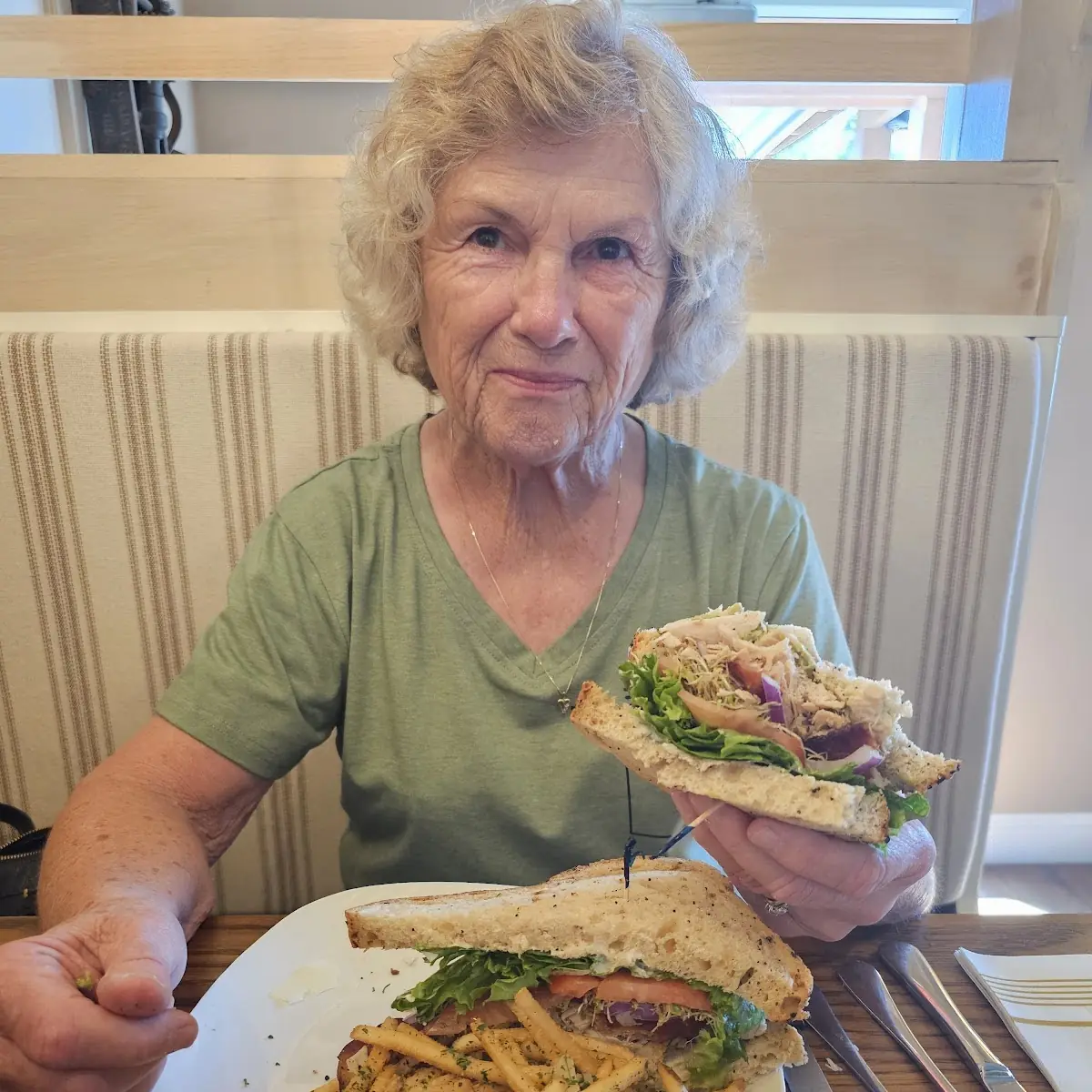 Turkey Avocado Sandwich