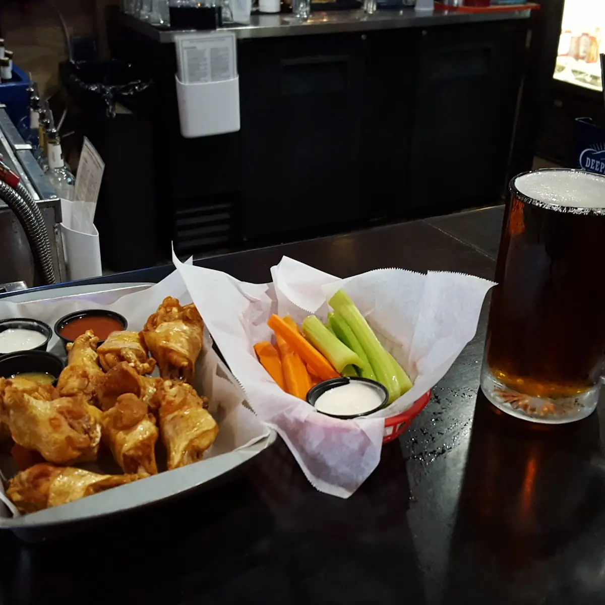 Combo - Sampler Platter Pitcher Bud Light