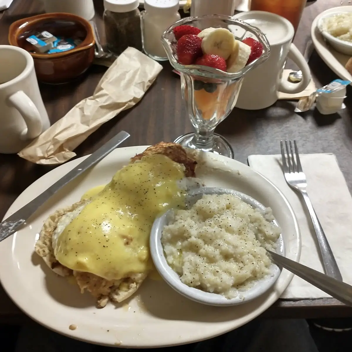 Eggs Benedict with Grits