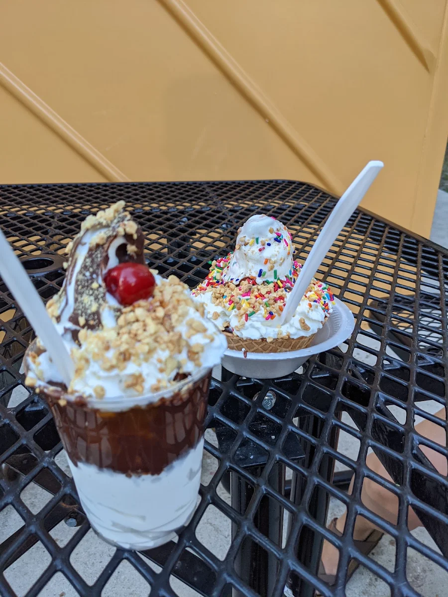 Twistee Banana Split