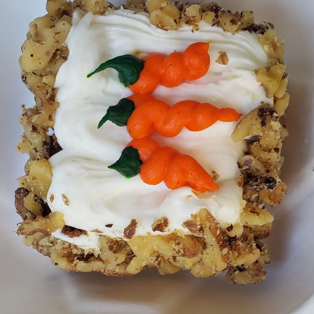 Carrot Cake Muffin GF Contains Nuts