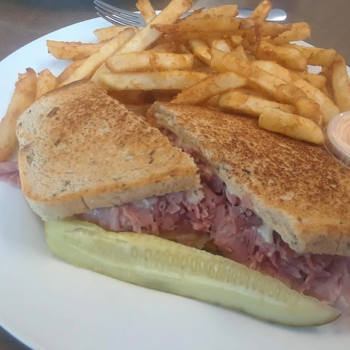 Corned Beef Sandwich 1 2 lb