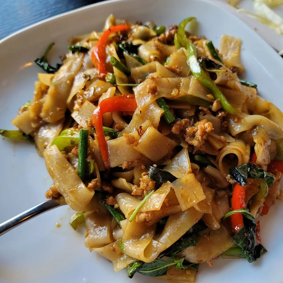 Pad See-EW Noodle