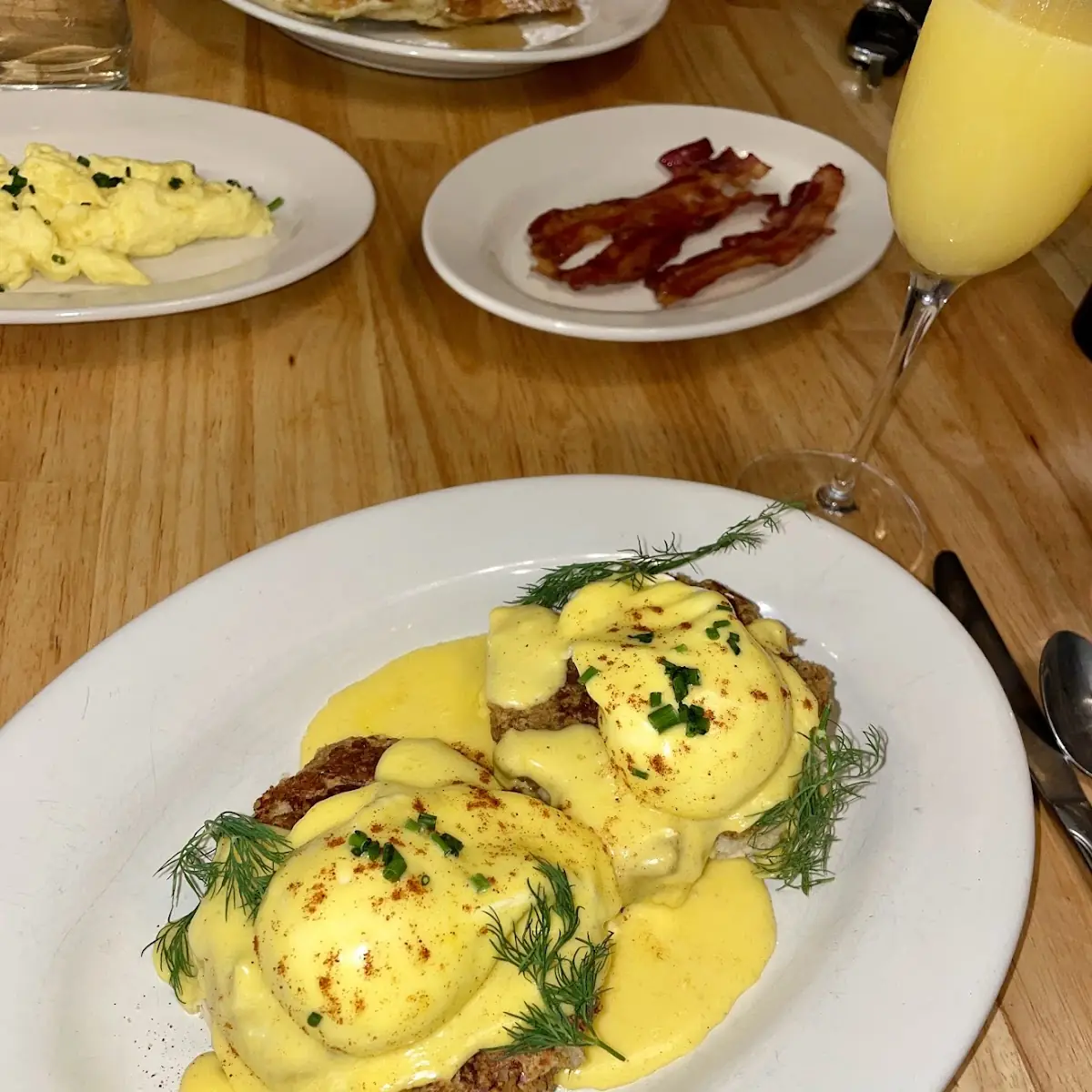 Crab Benedict Eggs