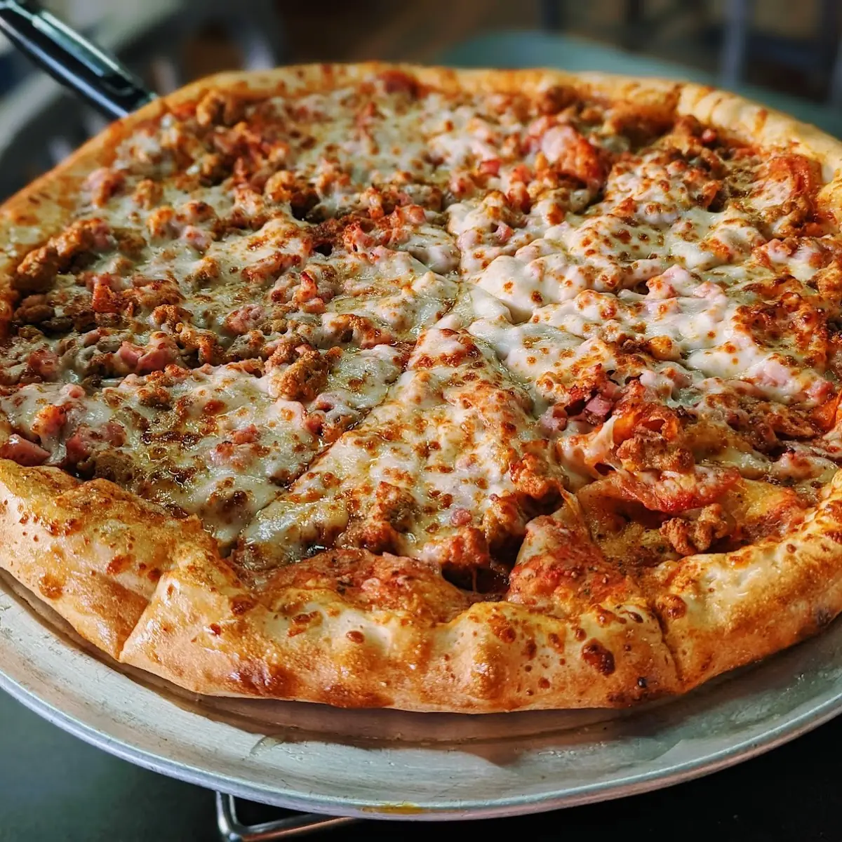 MO Meat Pizza