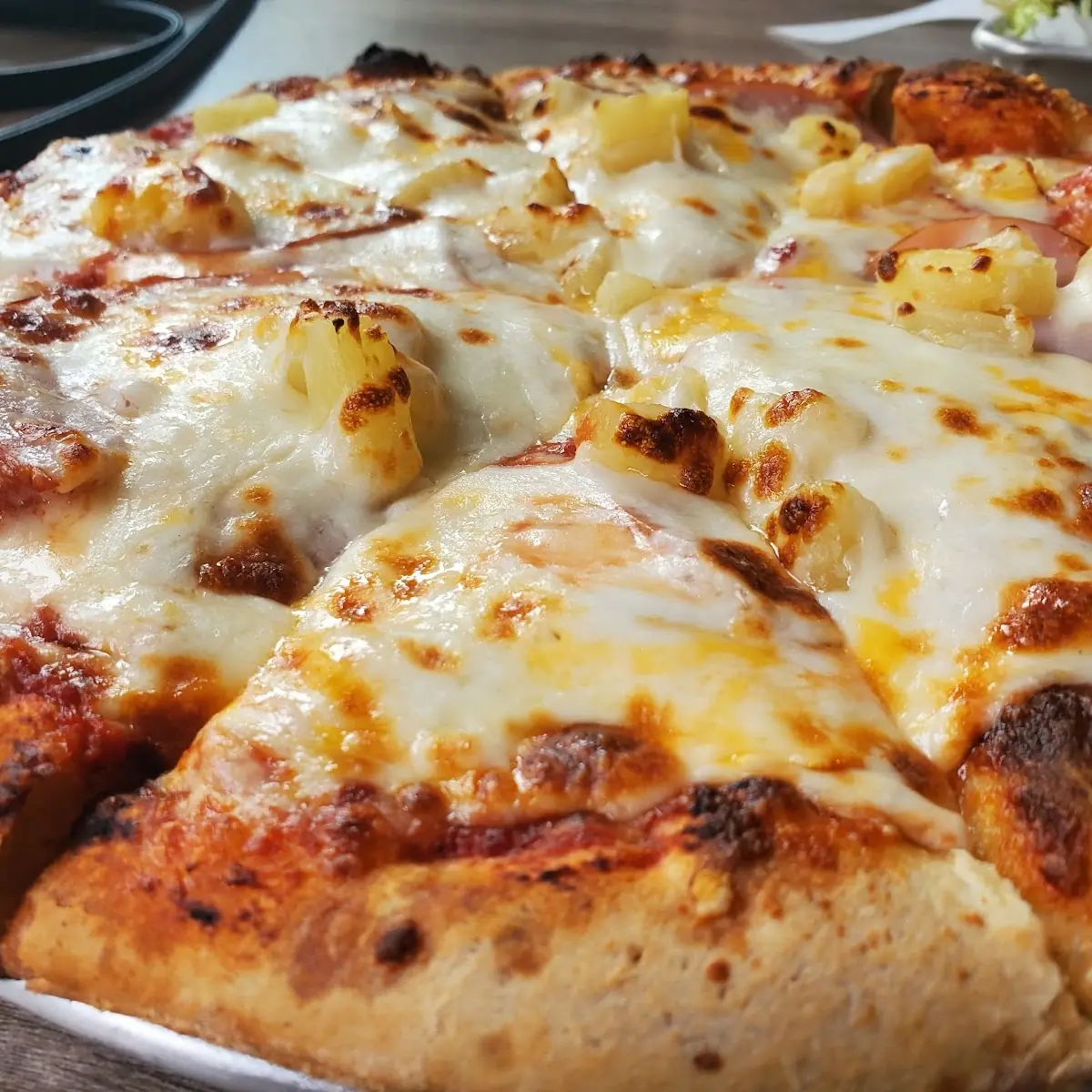 Hawaiian Pizza
