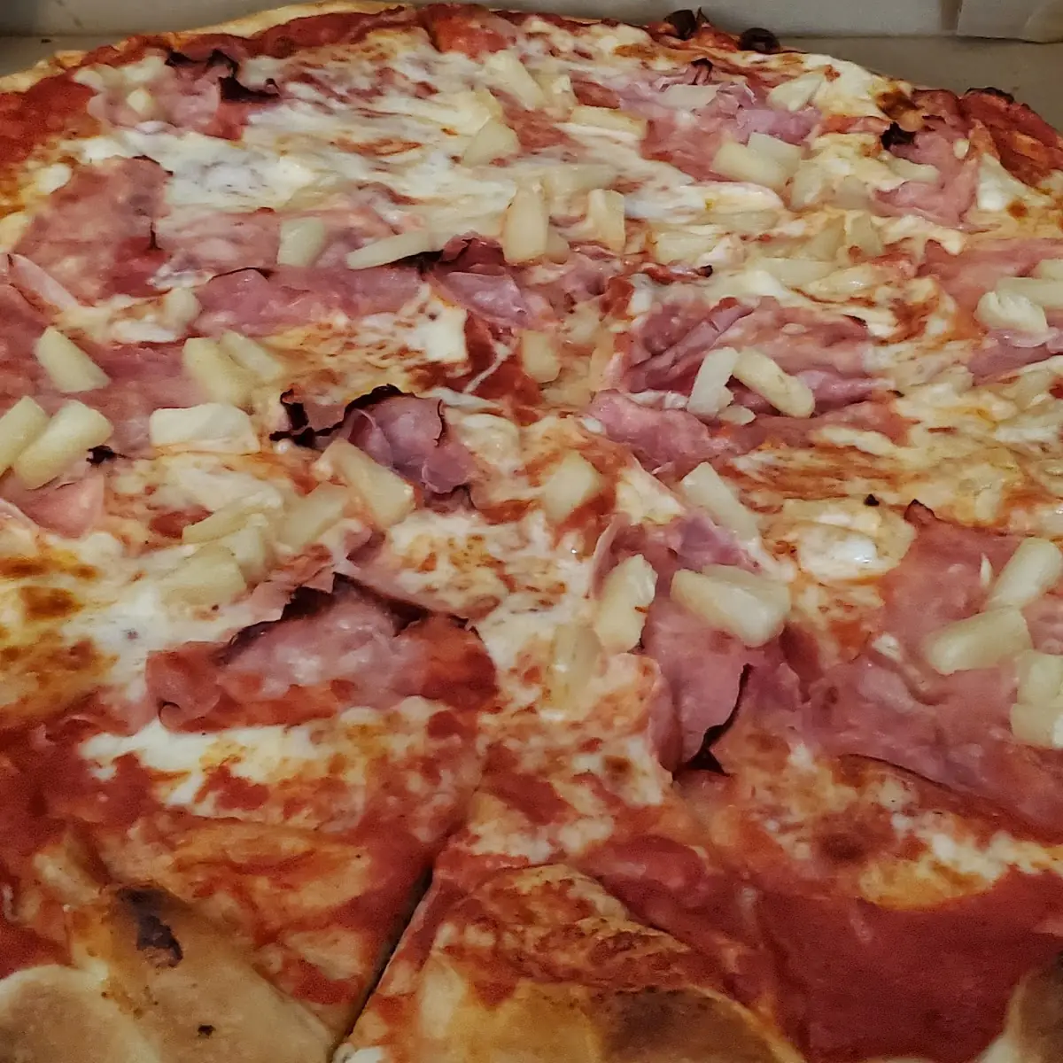 Hawaiian Pizza