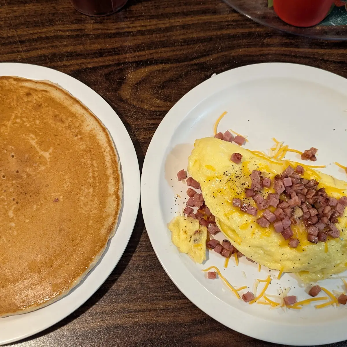 Ham & Cheese Omelette w Pancake