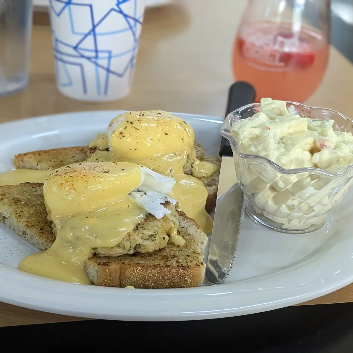 Crab Benedict