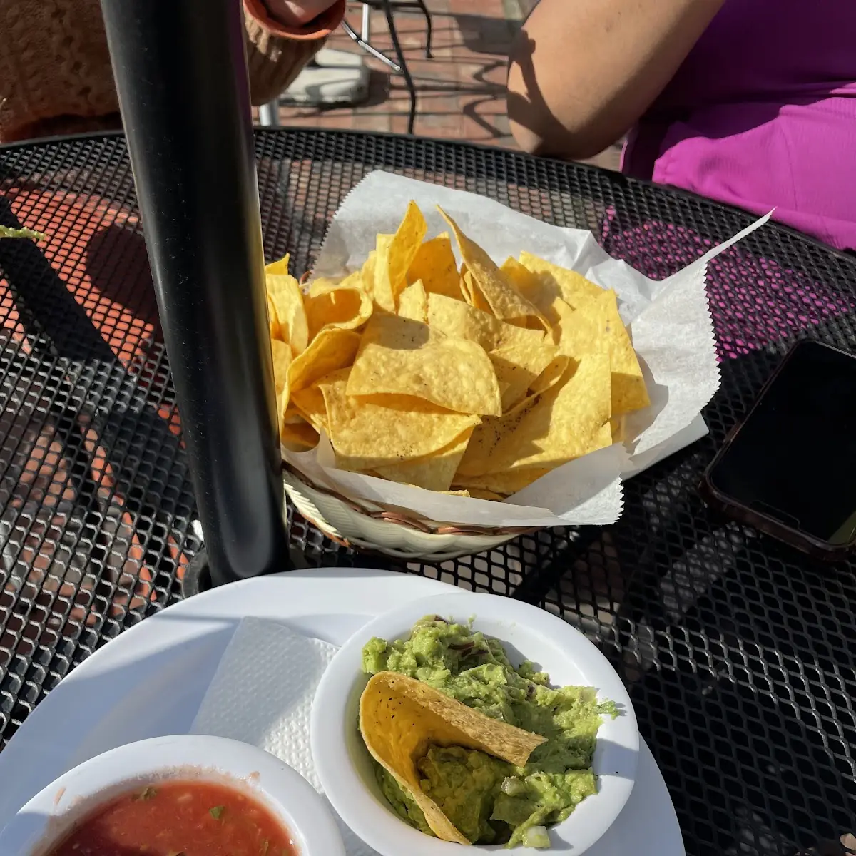 Chips Salsa & Guacamole