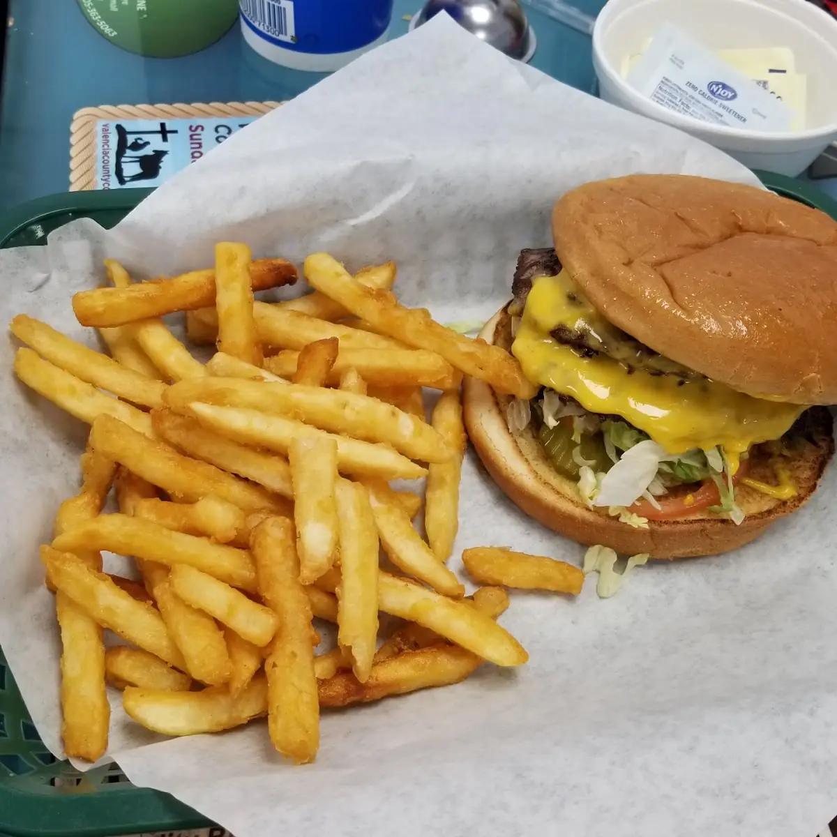 Benny's Burger and Fries
