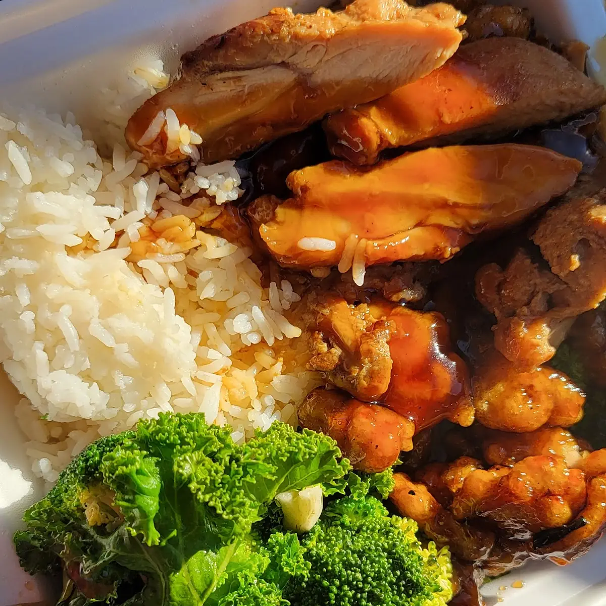 Teriyaki Chicken & White Rice & Broccoli Beef