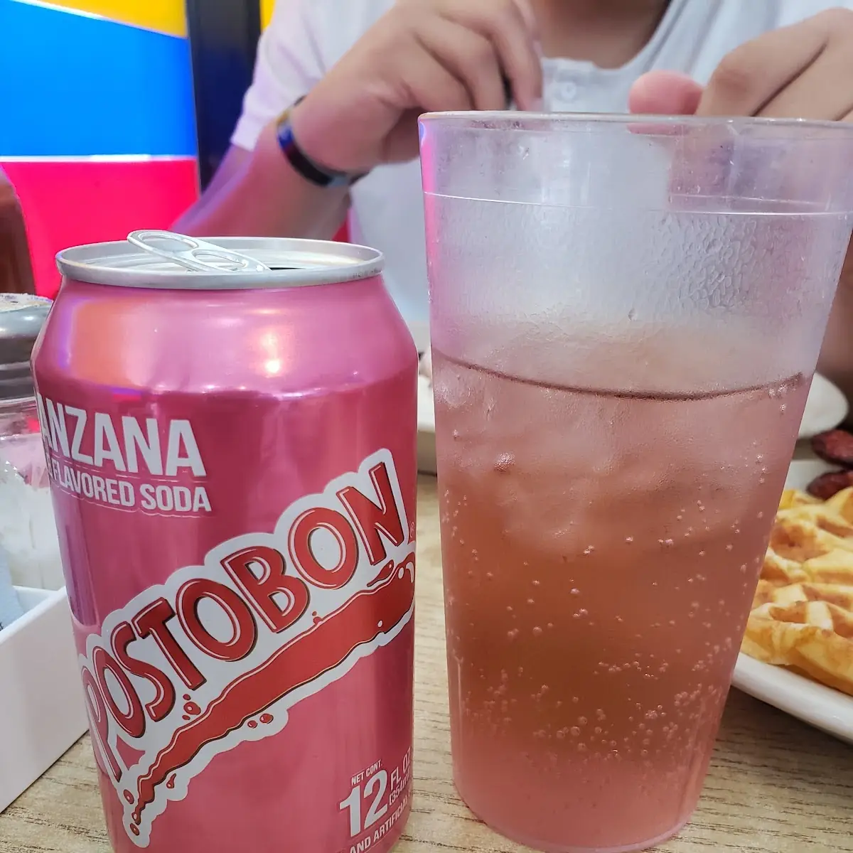 Postobon Manzana