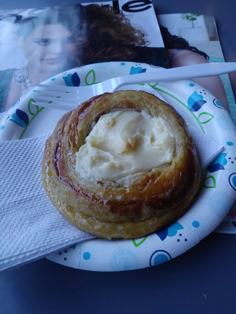 Cinnamon Roll