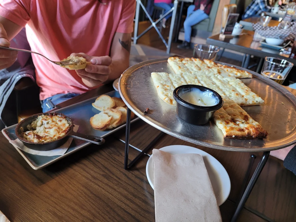 Cheesy Garlic Fingers