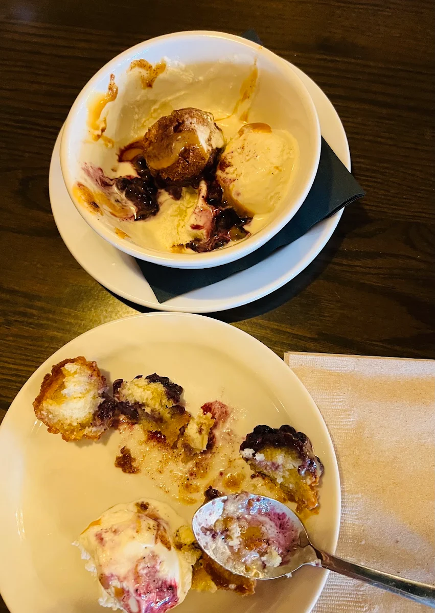Doughnuts Devine with Ice-Cream