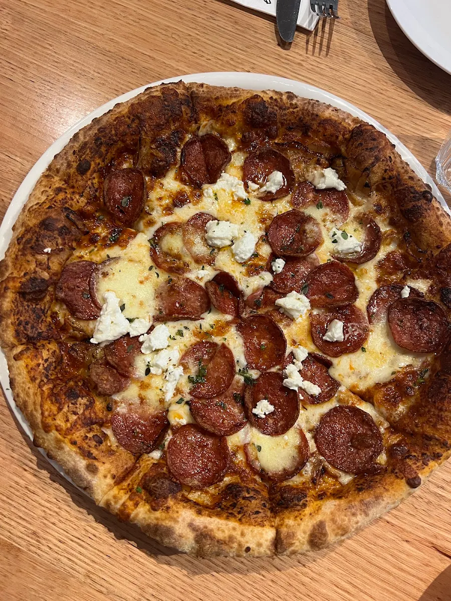 Peperoni Pizza, Justin Lane Geelong