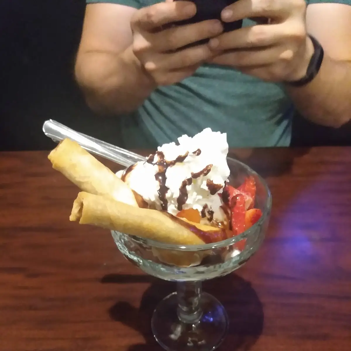 D1 Ice Cream Sundae with Banana Spring Rolls