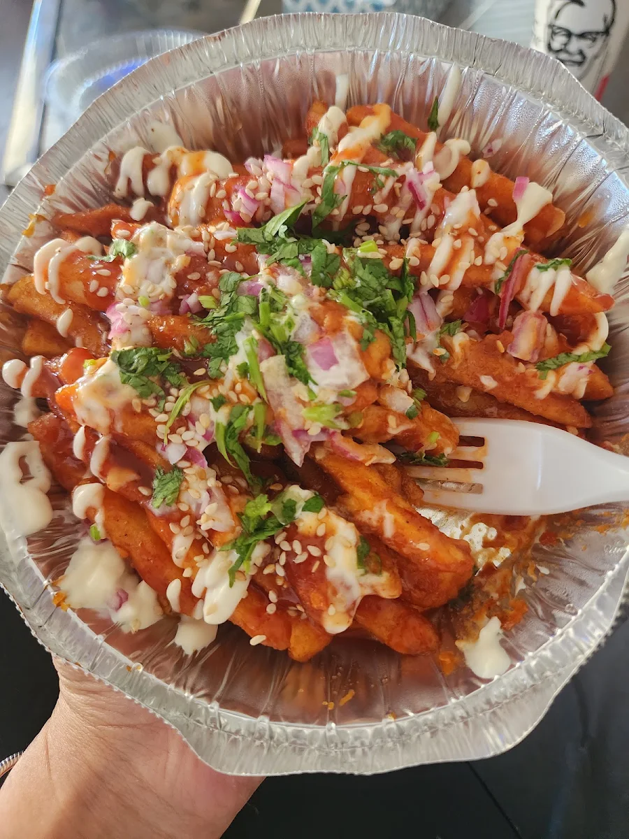 Butter Chicken Poutine