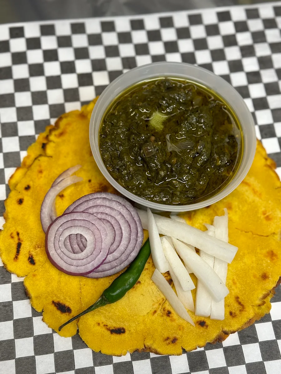 Saag Makki Di Roti