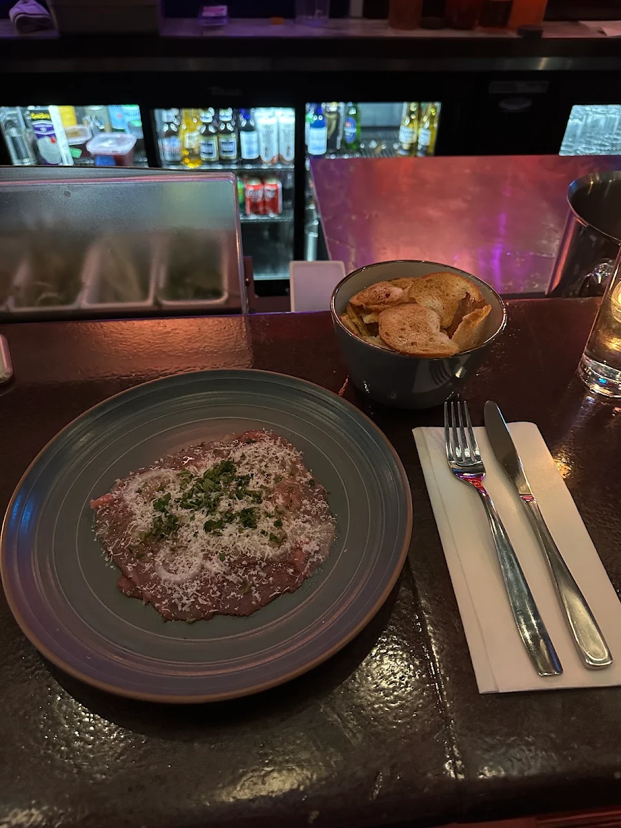 Carpaccio Vom Rind, No. 4 Restaurant & Bar