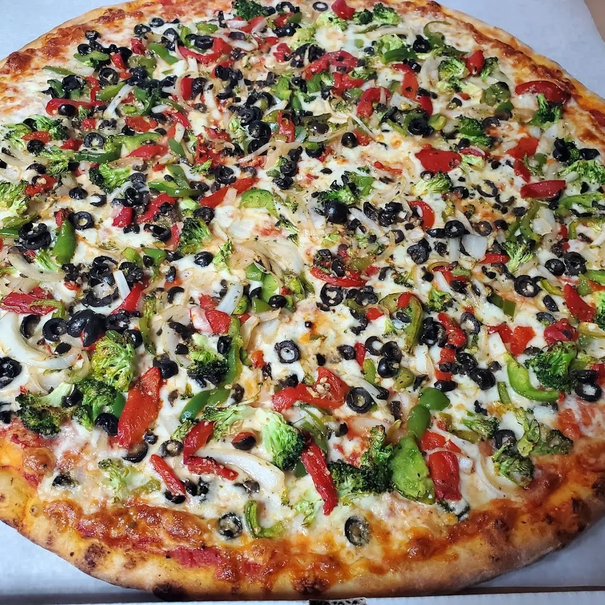 White Supreme Pizza