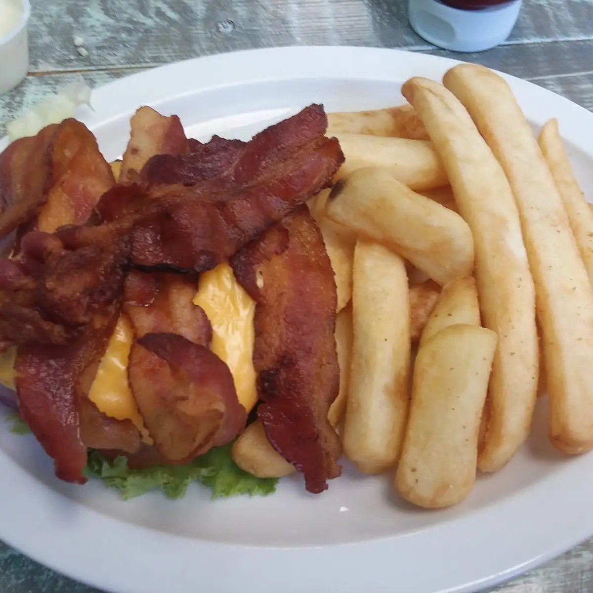 Ultimate Bacon Cheeseburger